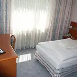 Airport Hotel Tanne