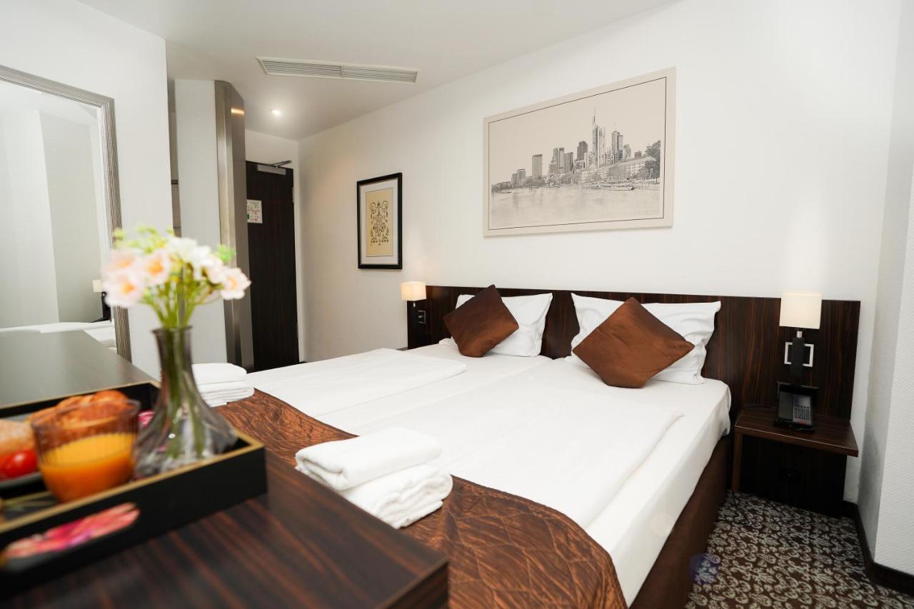 The Atrium 4*