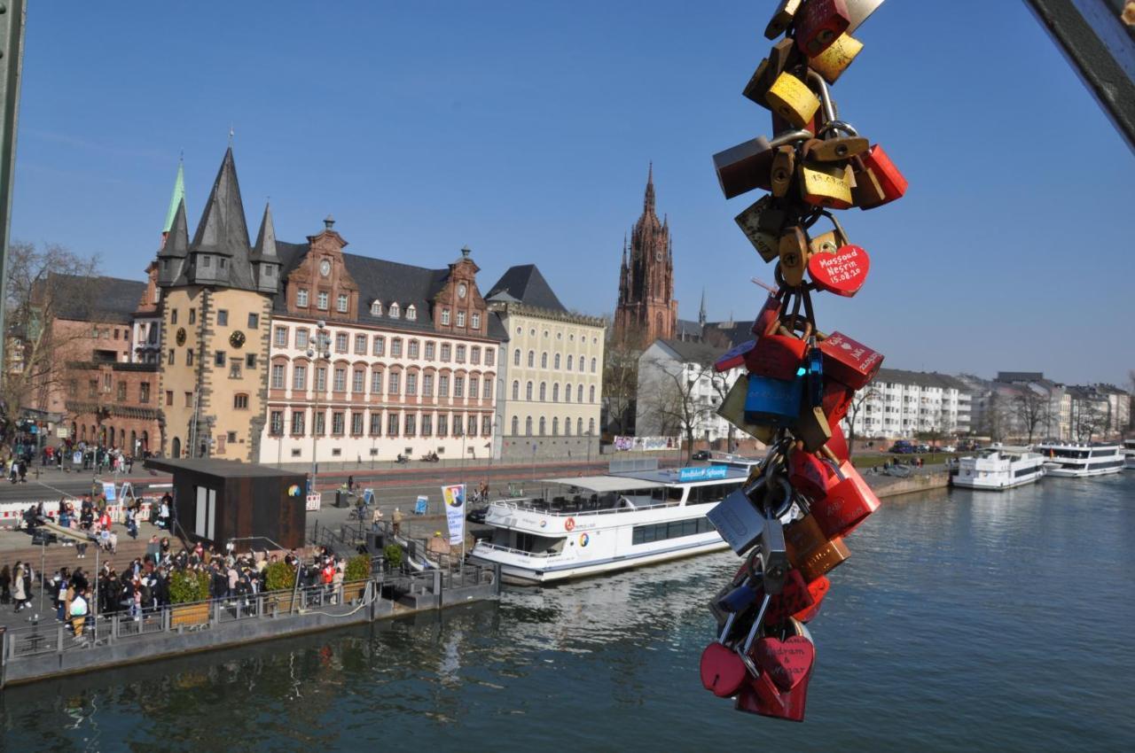 Frankfurt Frühstückspension 2*