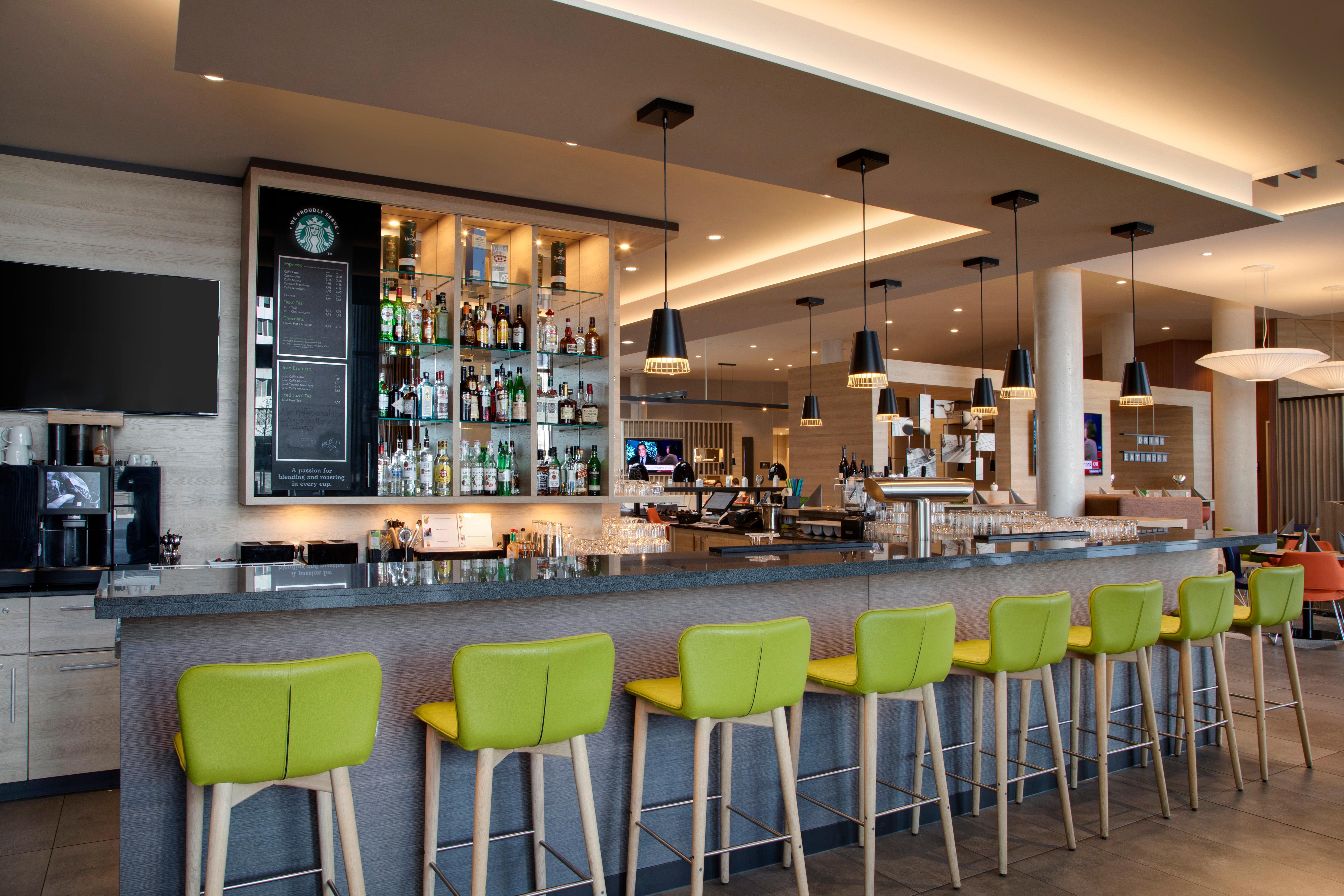 Hotel Frankfurt Airport By Ihg 4*