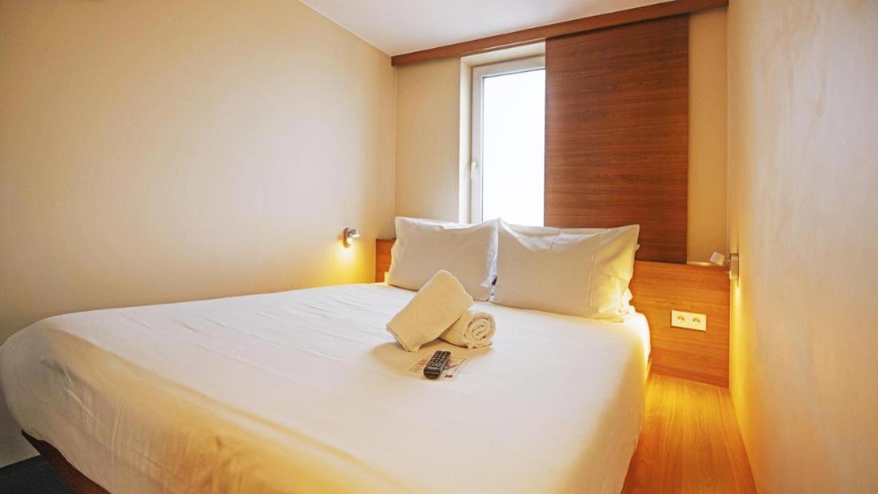 Duesseldorfer Hof Hotel *