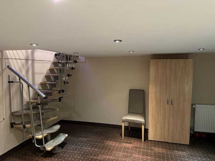 2-zimmer Mit Gym/office