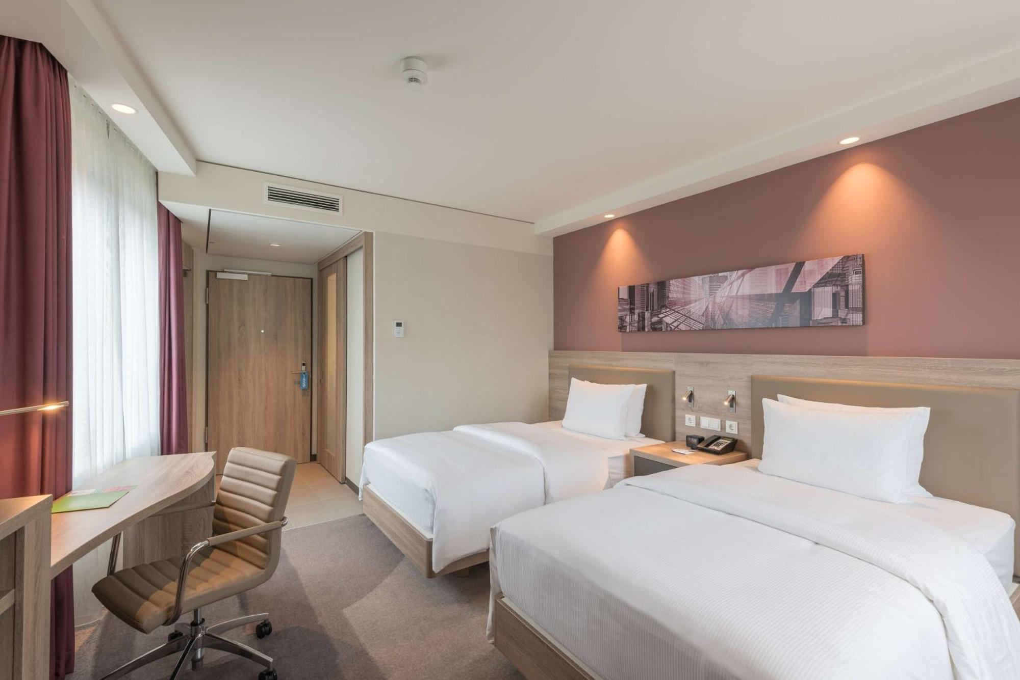 Hampton By Hilton Frankfurt Centre East Hotel