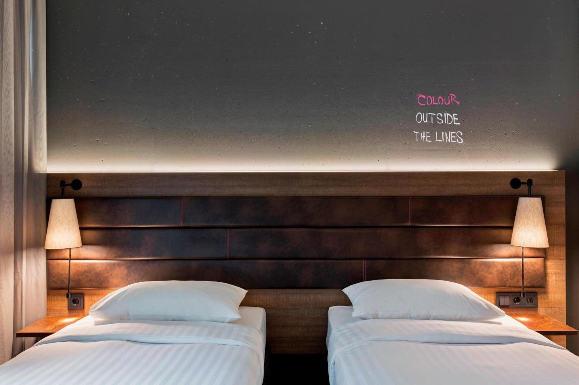 Moxy Frankfurt East Hotel