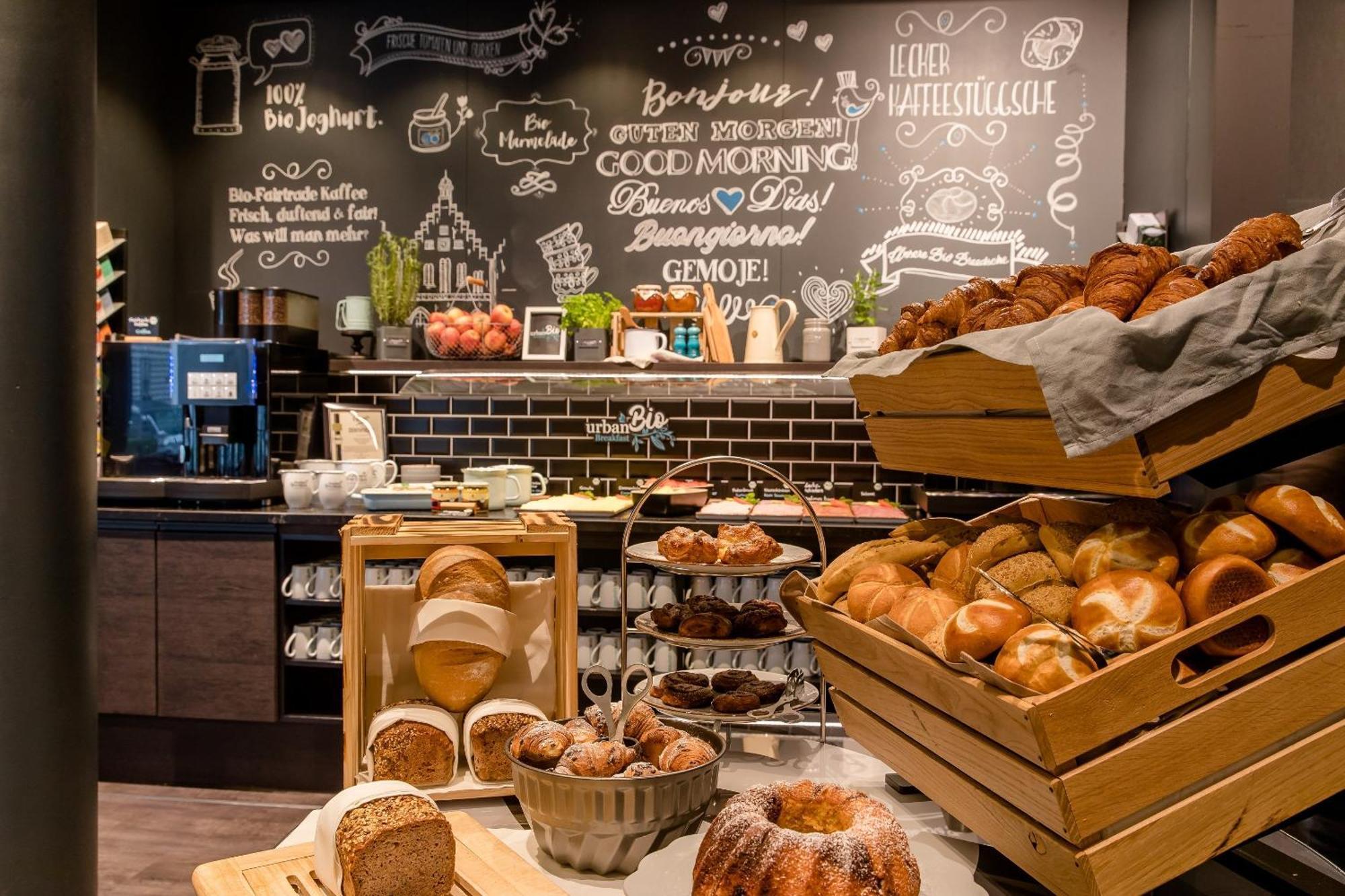 One Frankfurt-eastside 3*