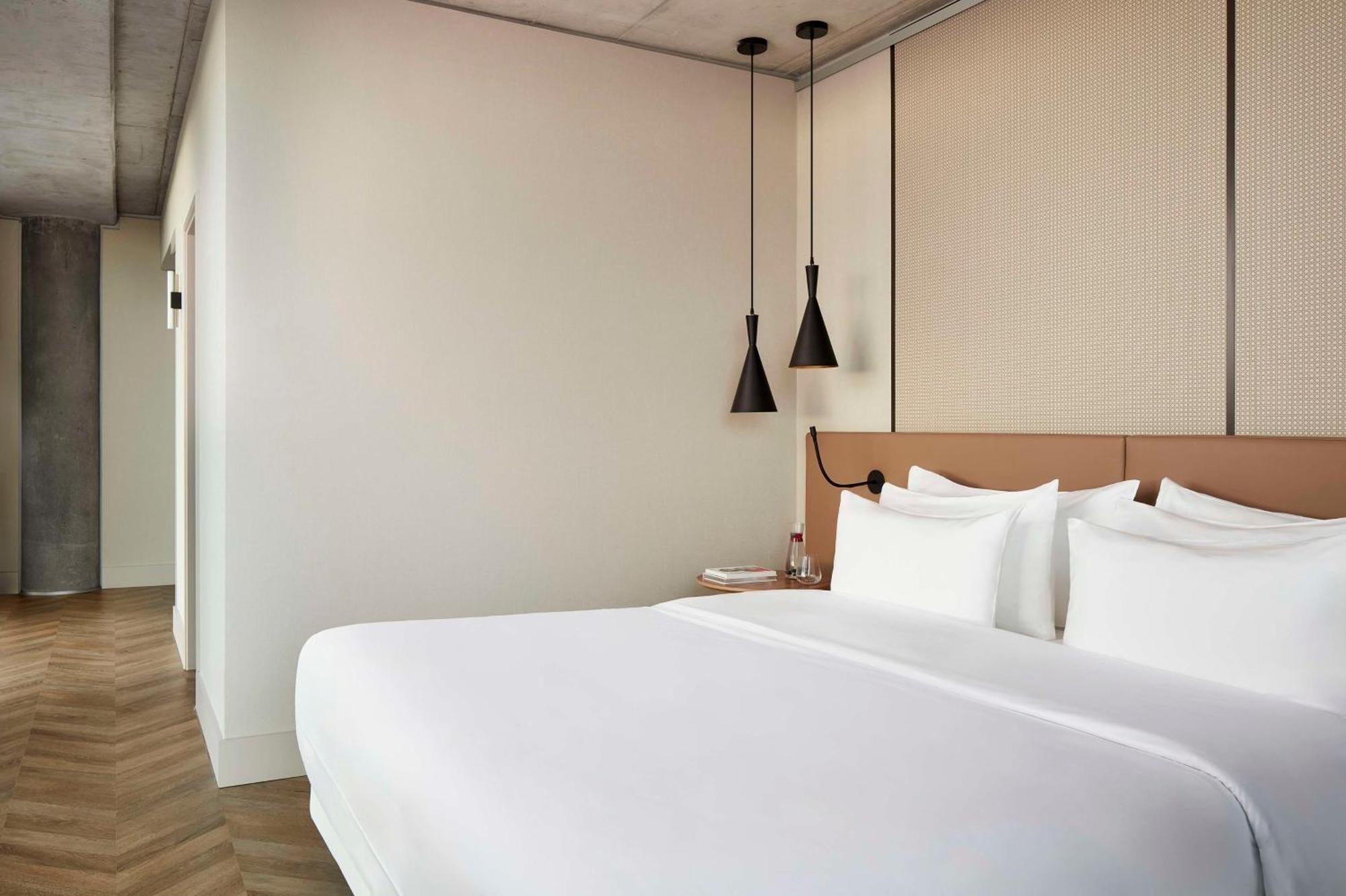 Hotel Nh Collection Frankfurt Spin Tower 4*