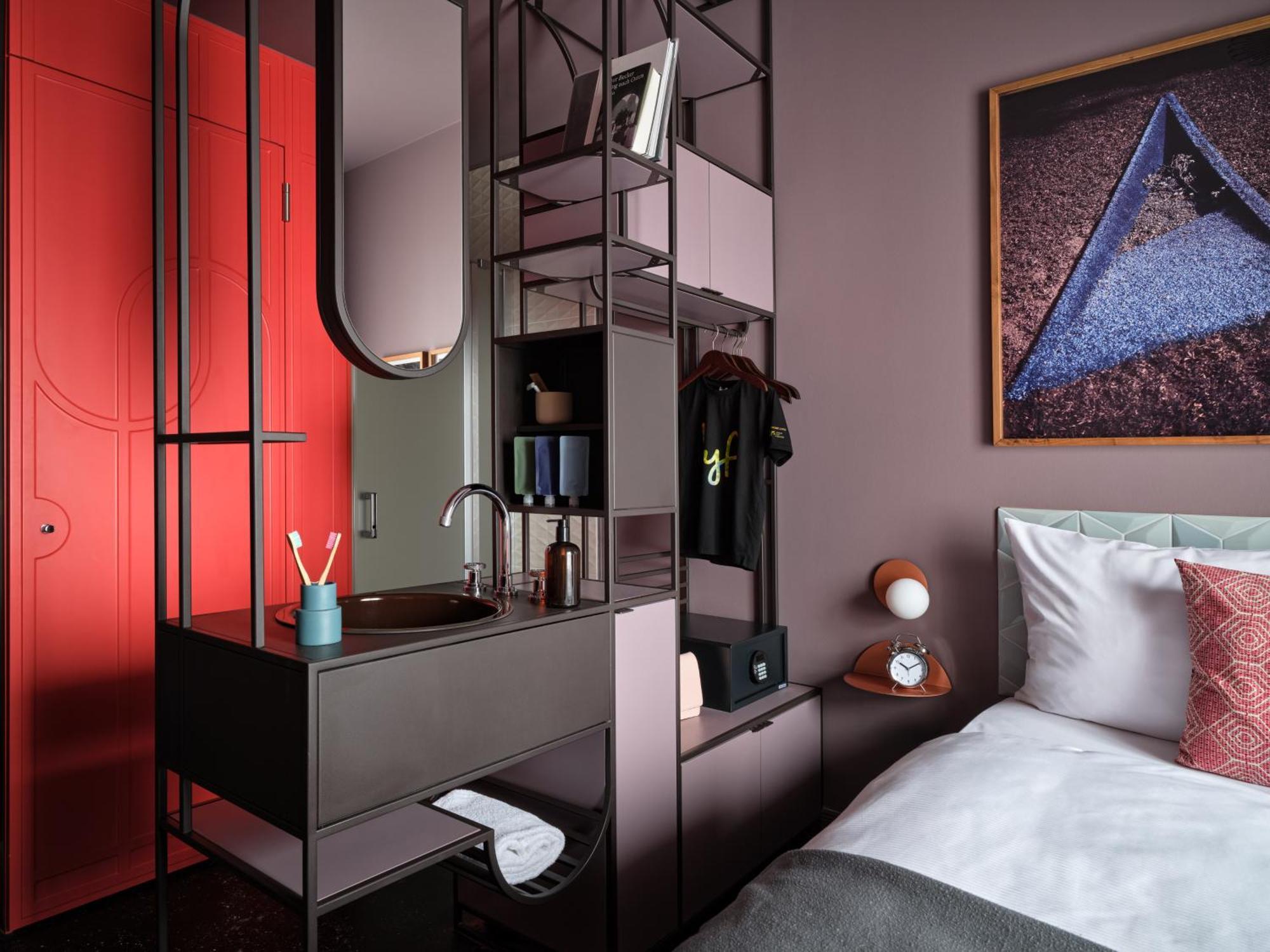 Lyf East Frankfurt 4*
