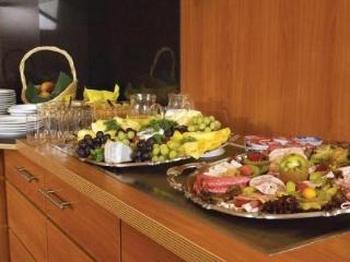 Hotel Senator 3*