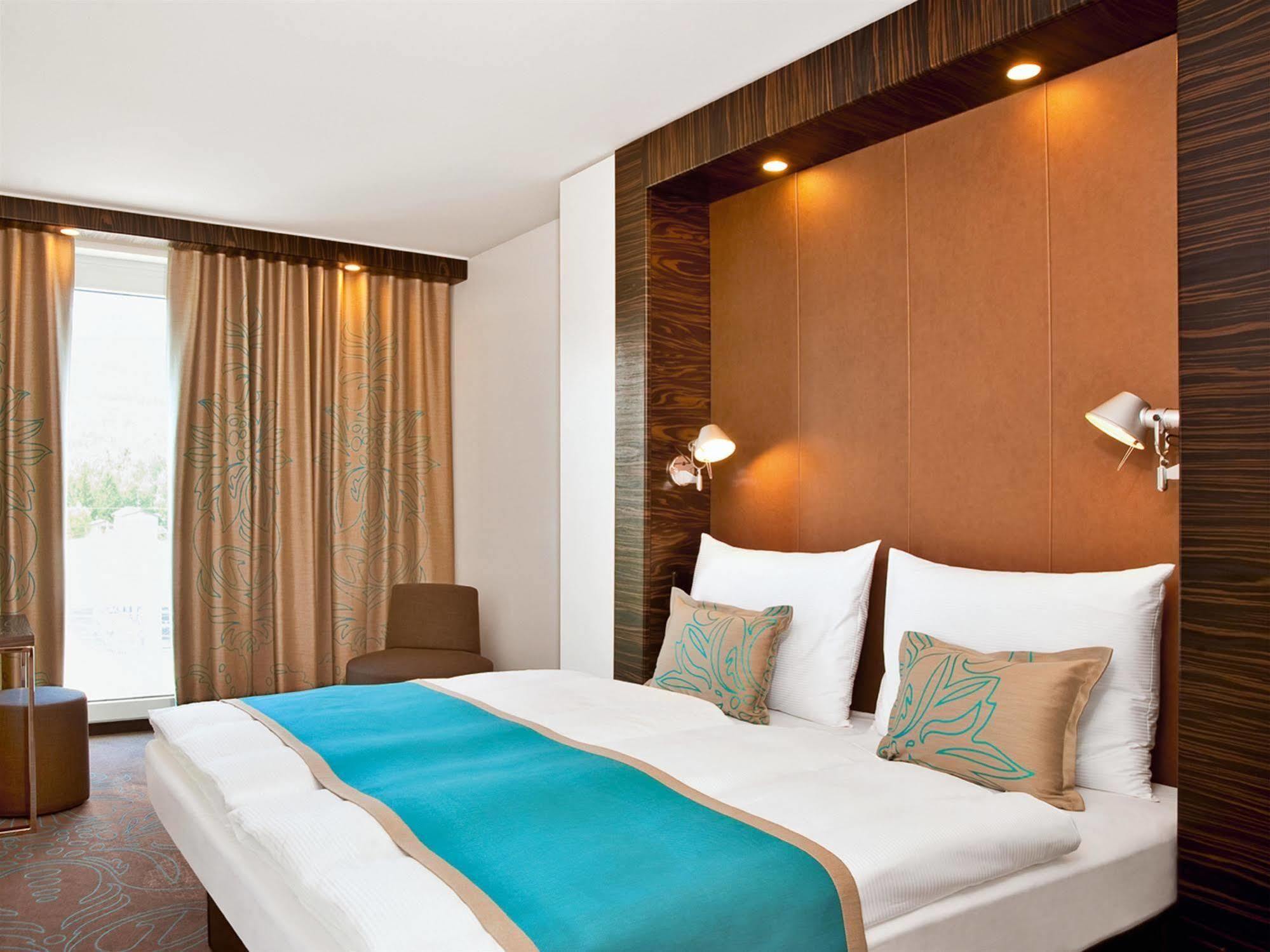 One Frankfurt-eastside Hotel 3*