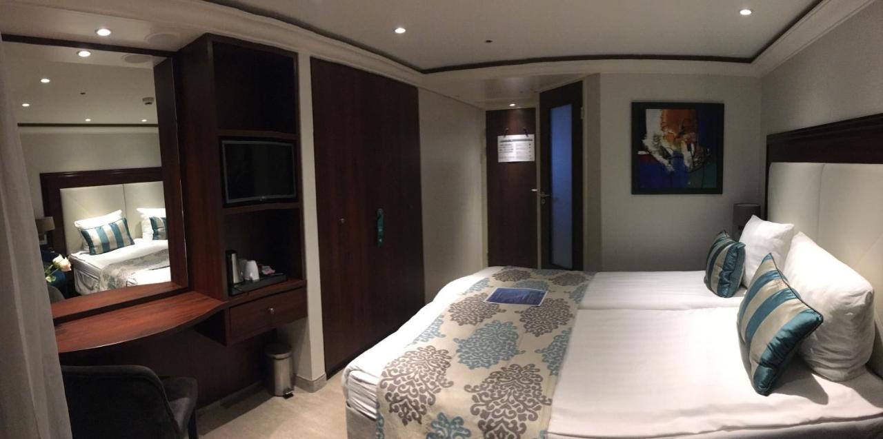 Select Ms Charles Dickens - Frankfurt Bateau-hôtel 5*