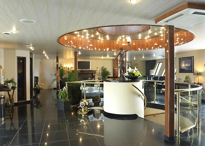 Crossgates Hotelship 3 Star - Nizzaufer - Frankfurt