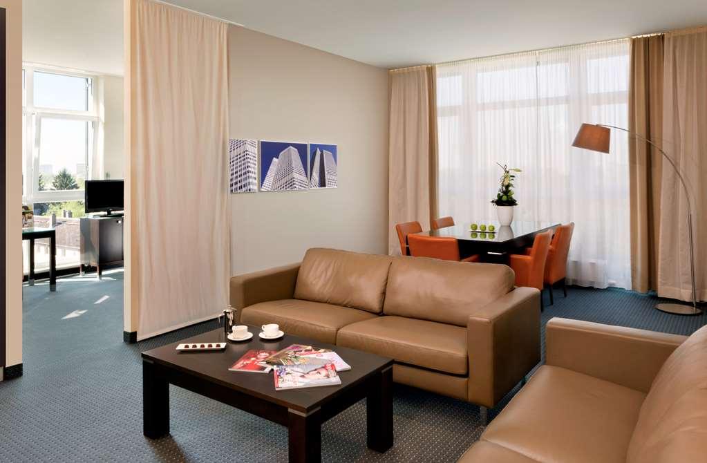 Hotel Flemings Conference Frankfurt 4*