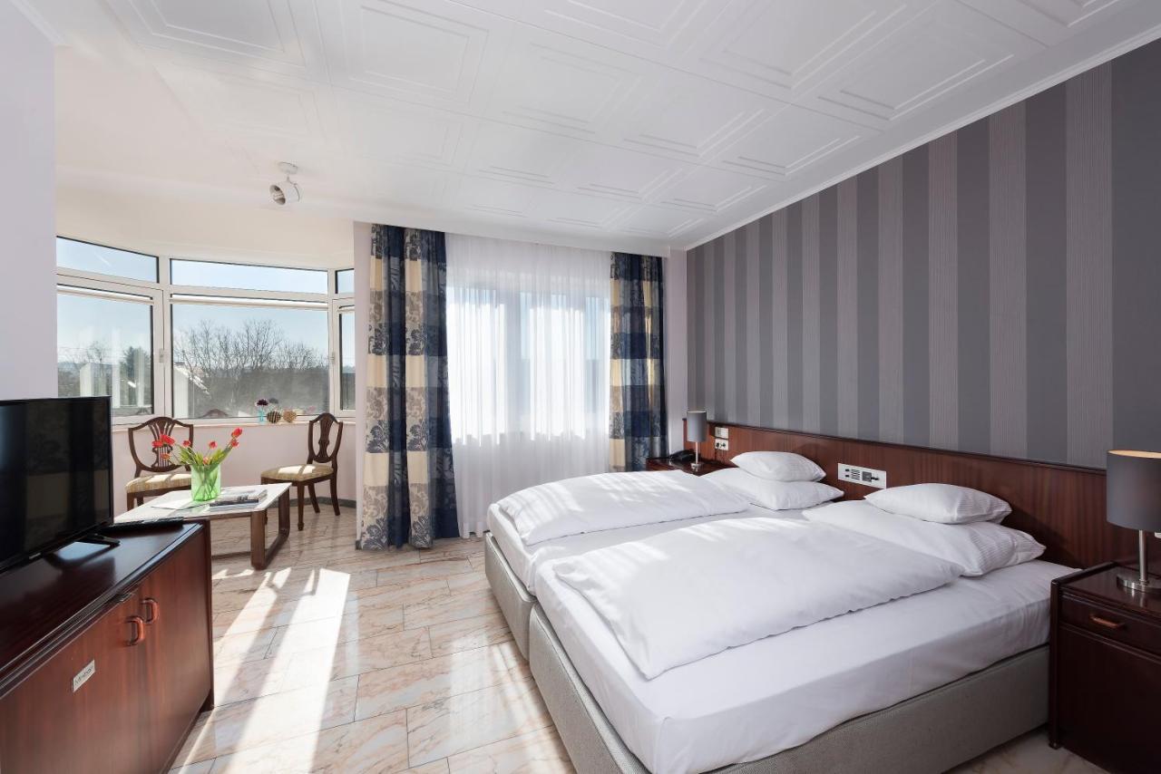 Harheimer Hof Hotel 4*