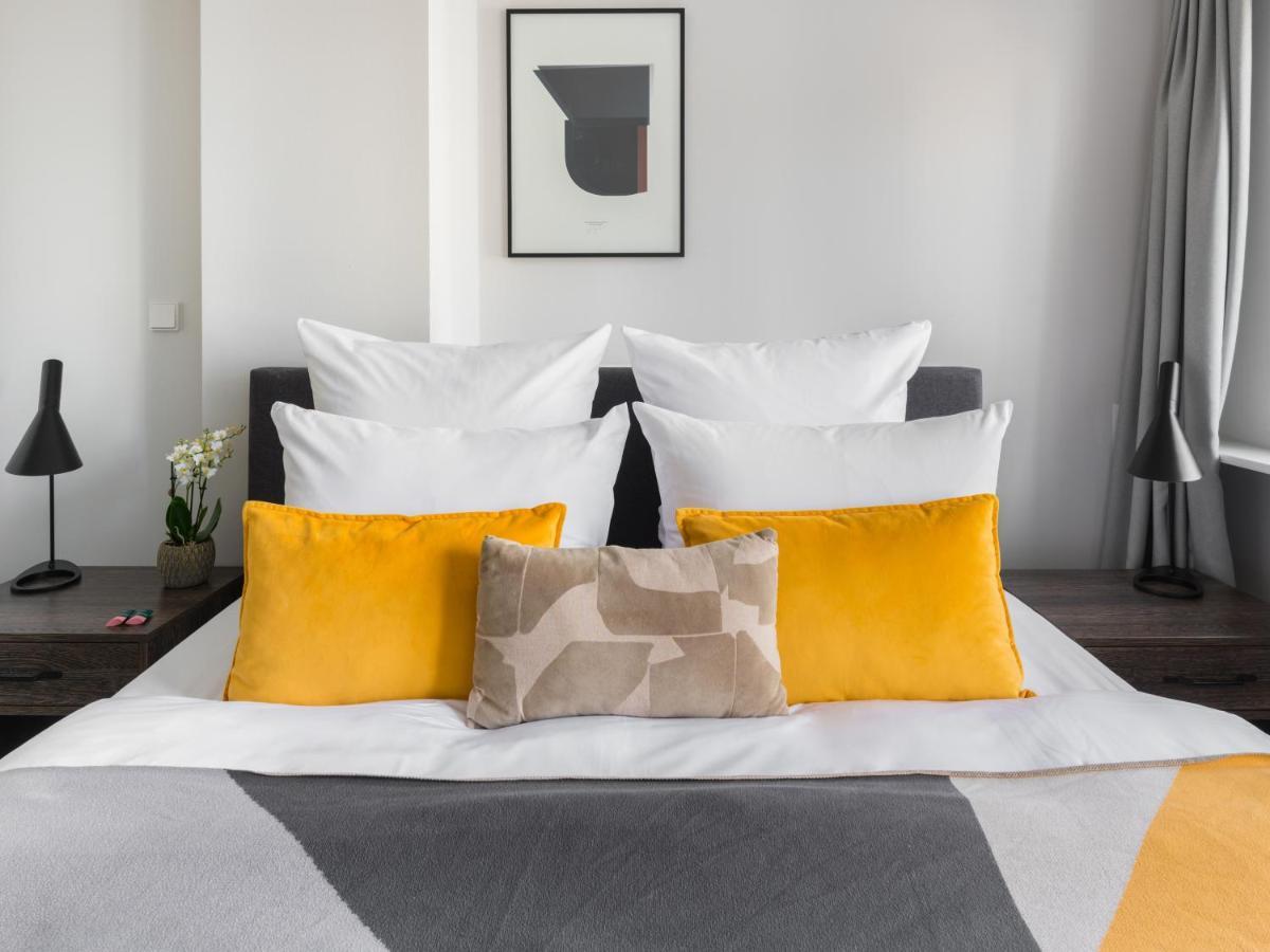 Numa Frankfurt Blau 4*