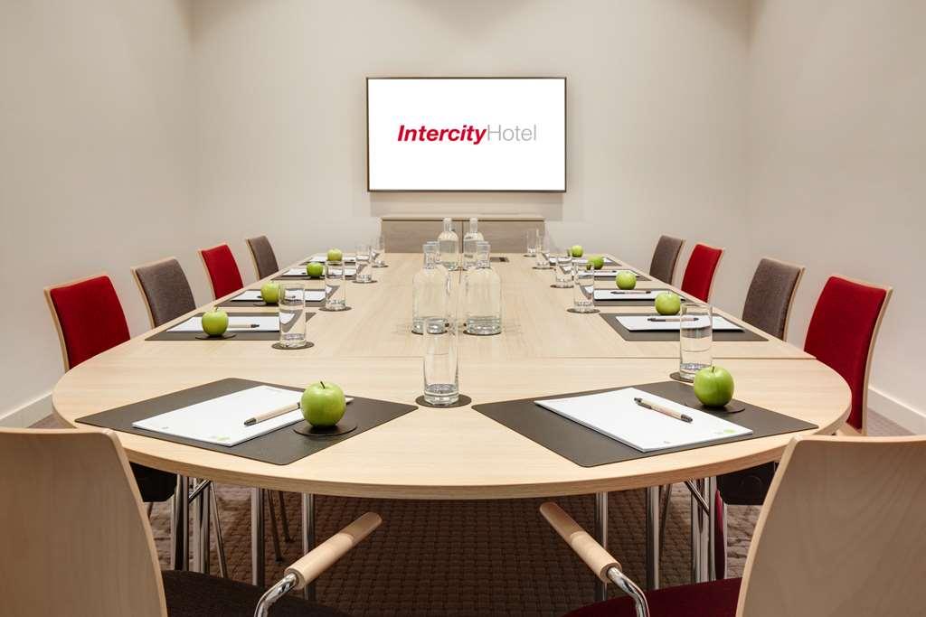 Intercityhotel Frankfurt Hbf Hotel 4*