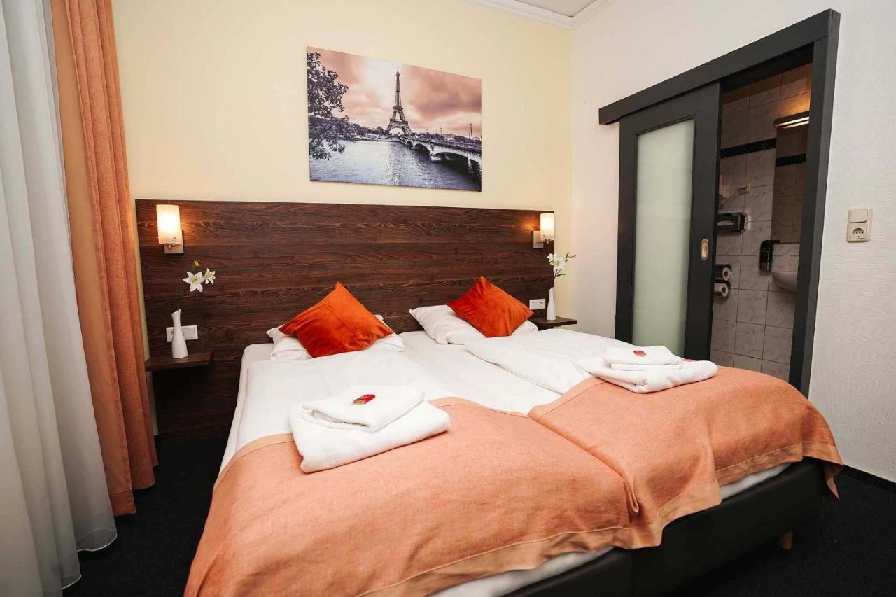 Little Paris Hotel 3*
