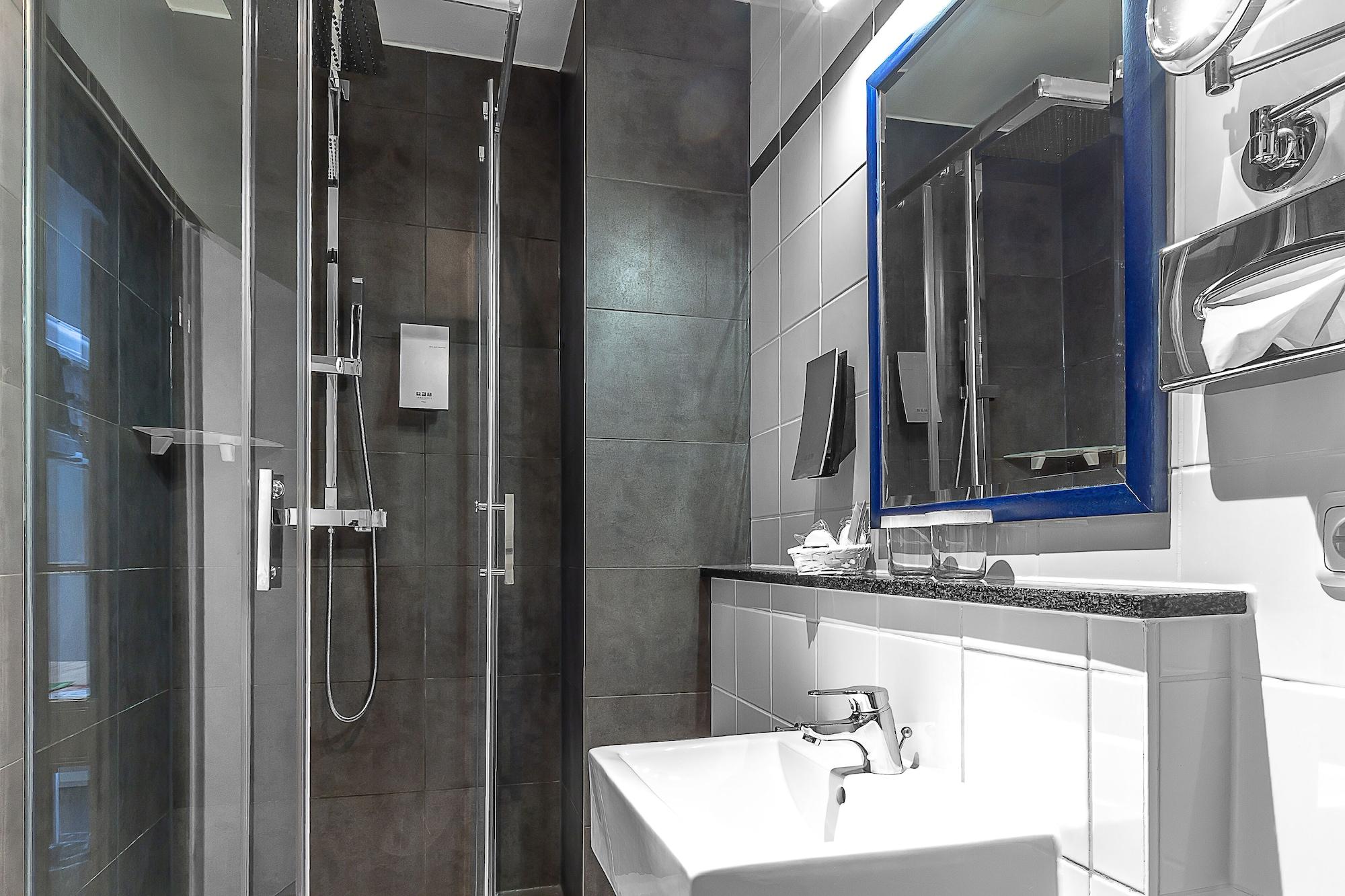 Comfort Frankfurt Central Station Hotel 3*