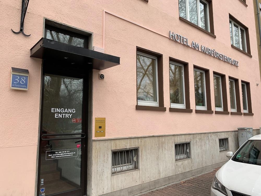 Hotel Am Kurfürstenplatz - Messe 3*