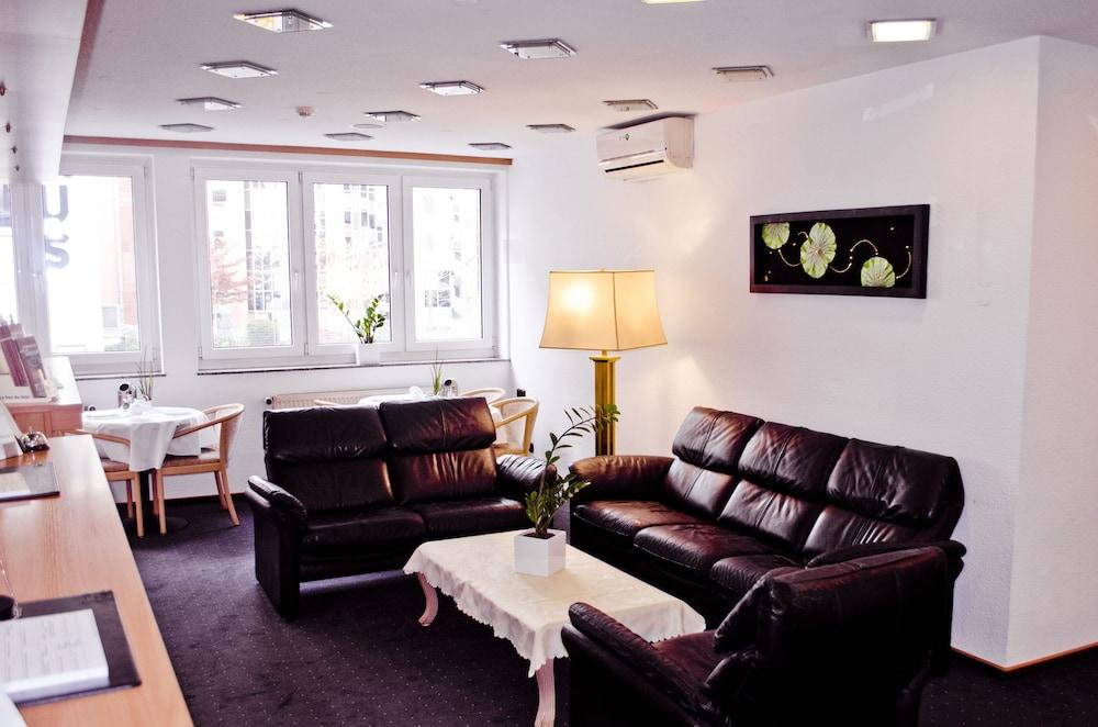 Hotel Adler Frankfurt