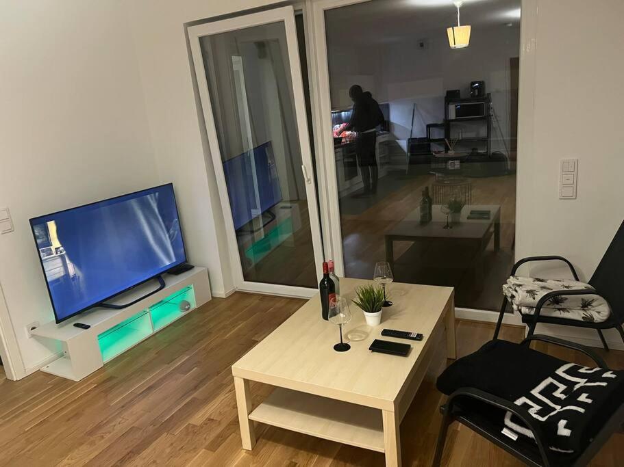Apartment In Gallus With Big Balcony+views Frankfurt am Main