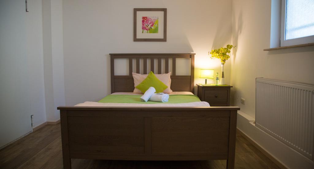 Eschborner Hof 3*