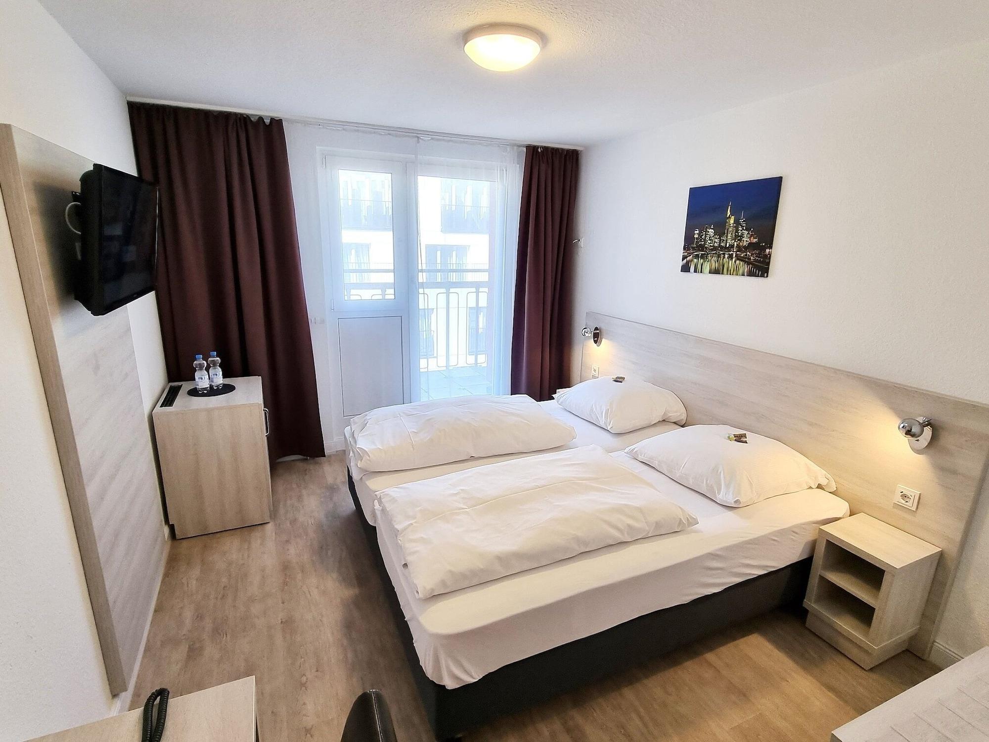 Adler Frankfurt 3*