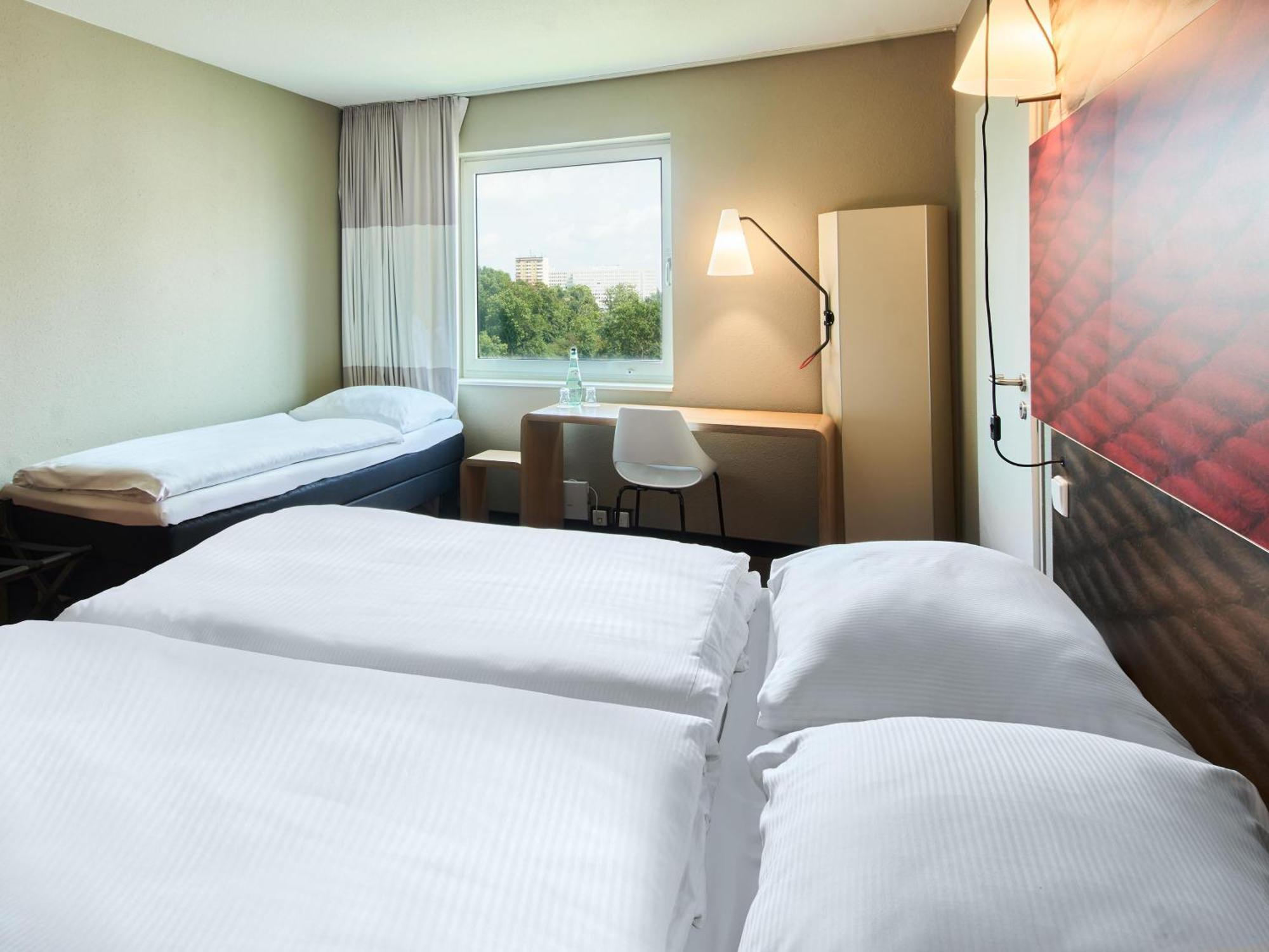 Hotel Frankfurt-messe 3*