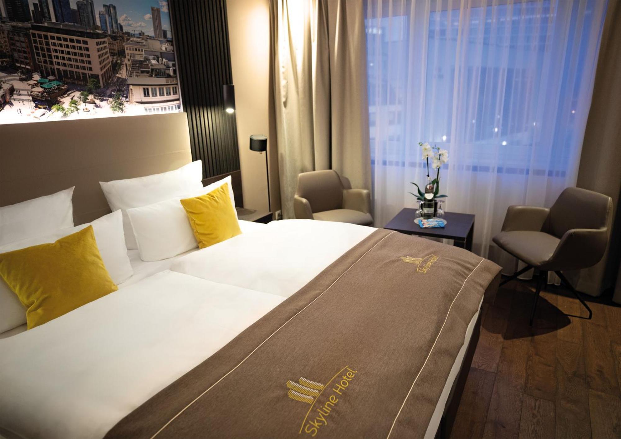 Hotel Skyline Frankfurt 4*