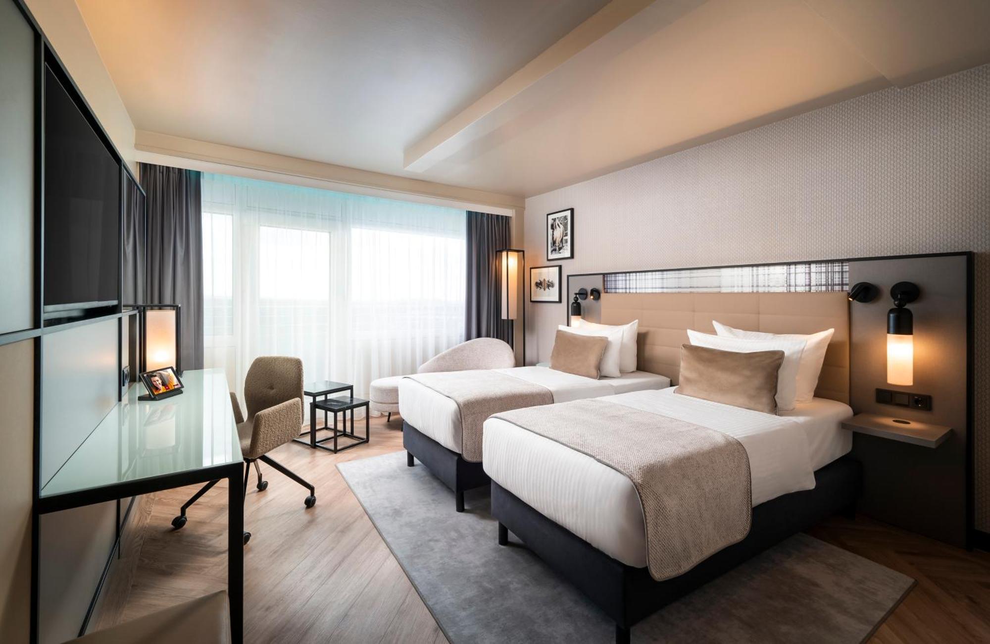 Hotel Leonardo Royal Frankfurt 4*