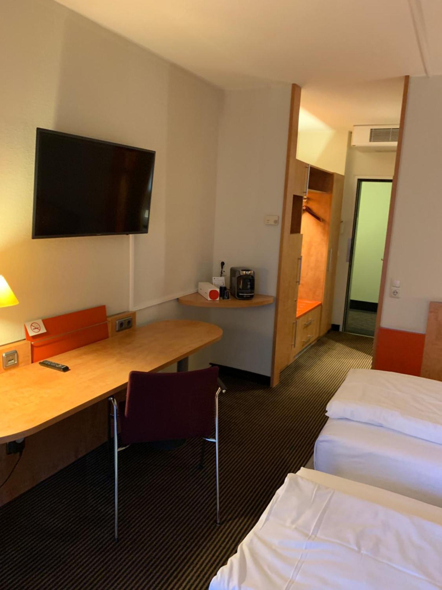 Hotelzimmer Frankfurt-bockenheim Messe * Frankfurt am Main