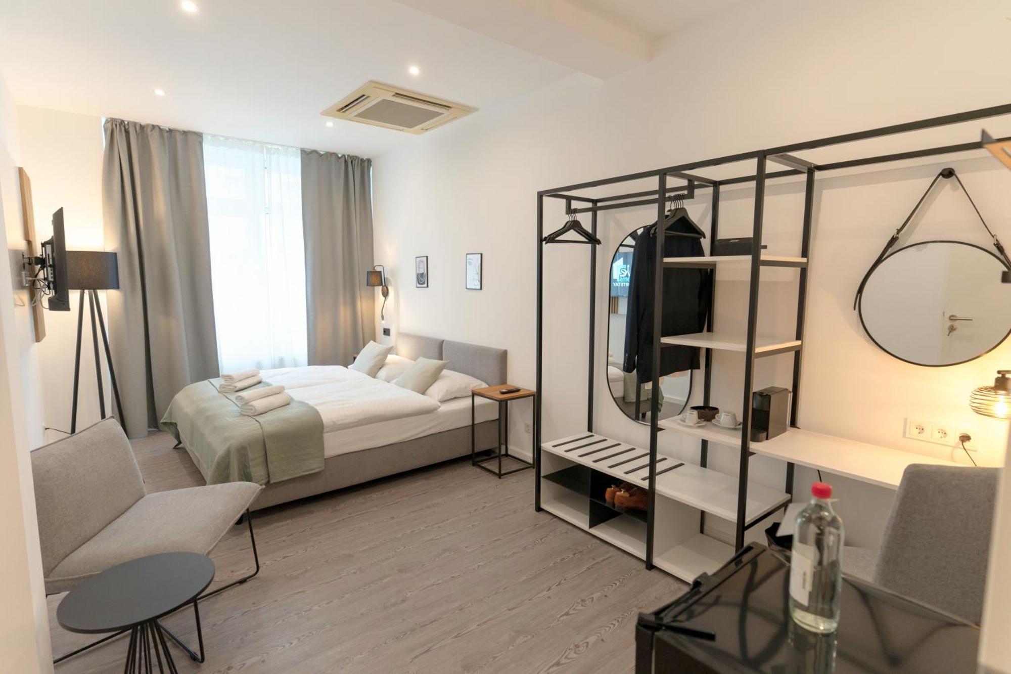 We Shortstay Hotel