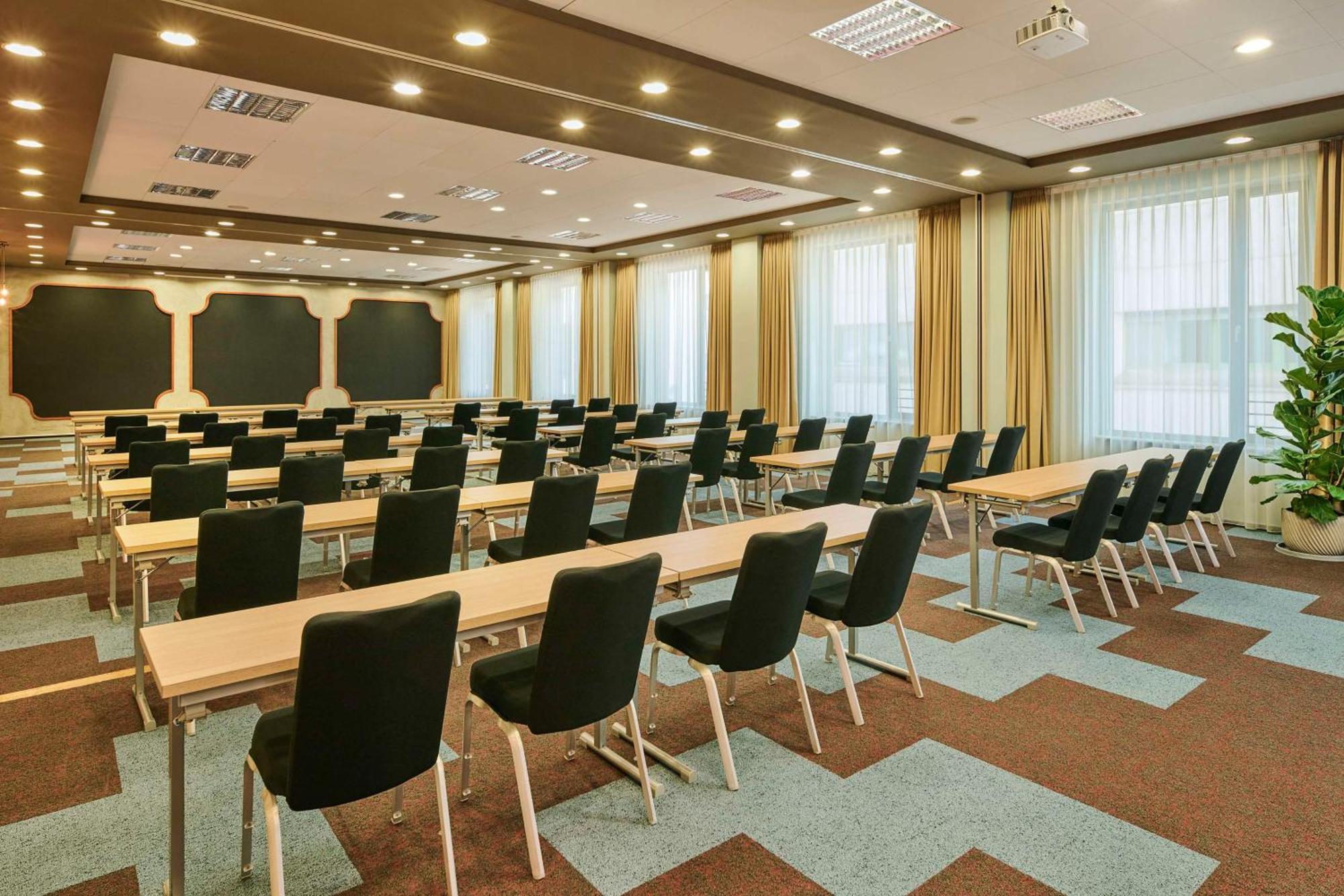 Hotel Avani Frankfurt - Previously Nh Collection Frankfurt 4*