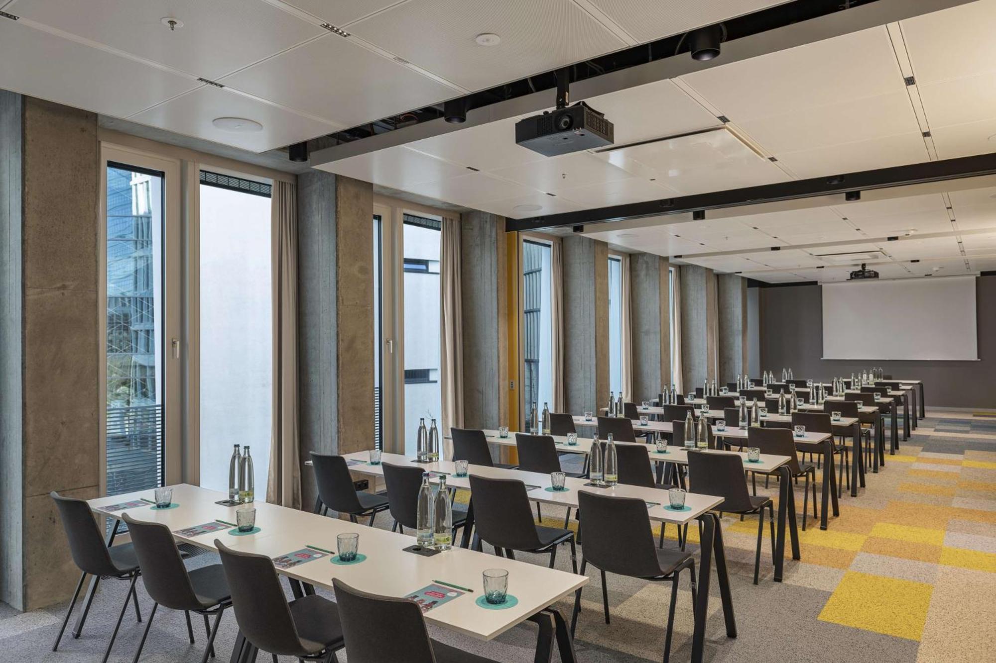 Nhow Frankfurt Hotel