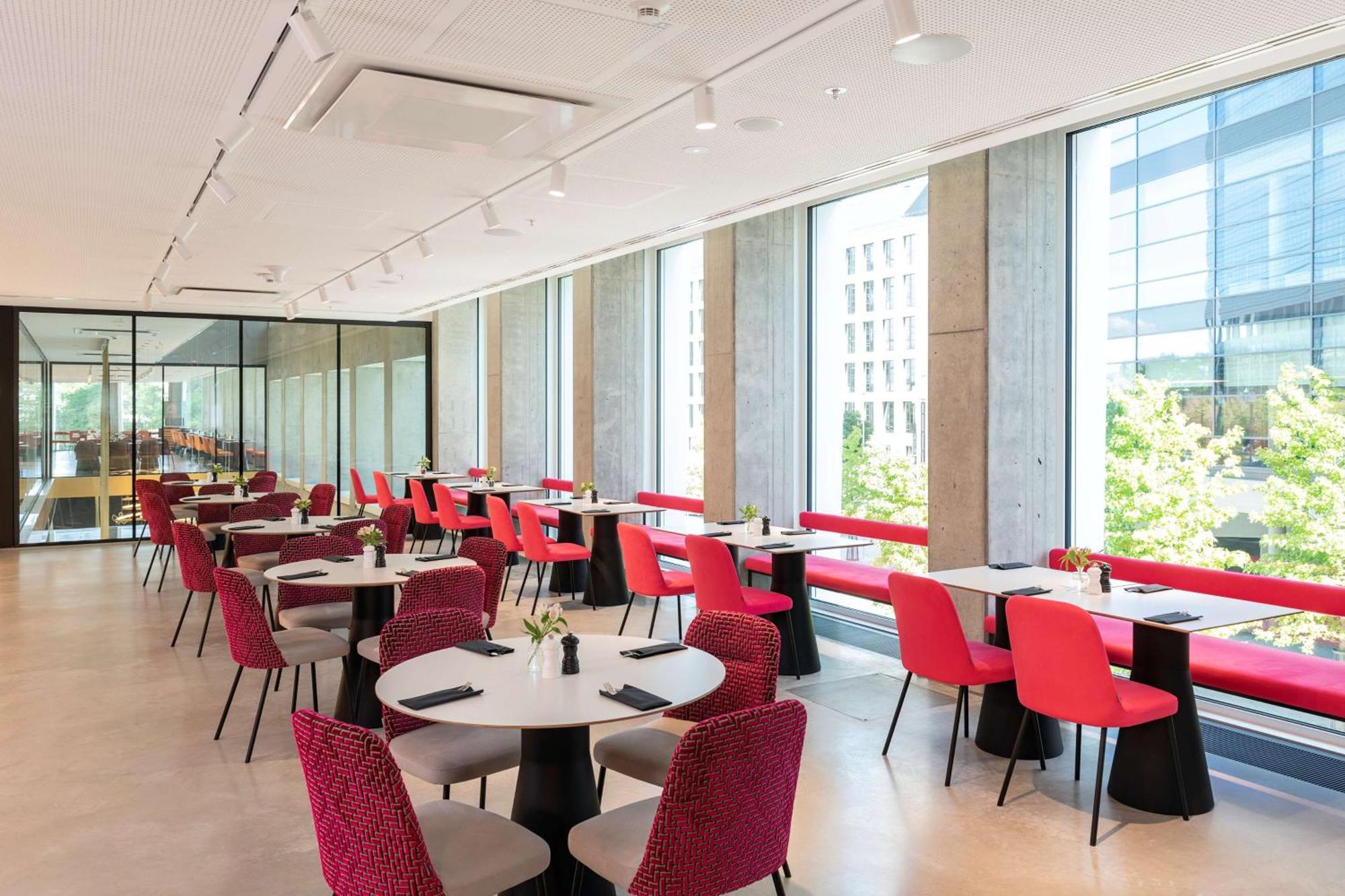 Hotel Nhow Frankfurt 4*