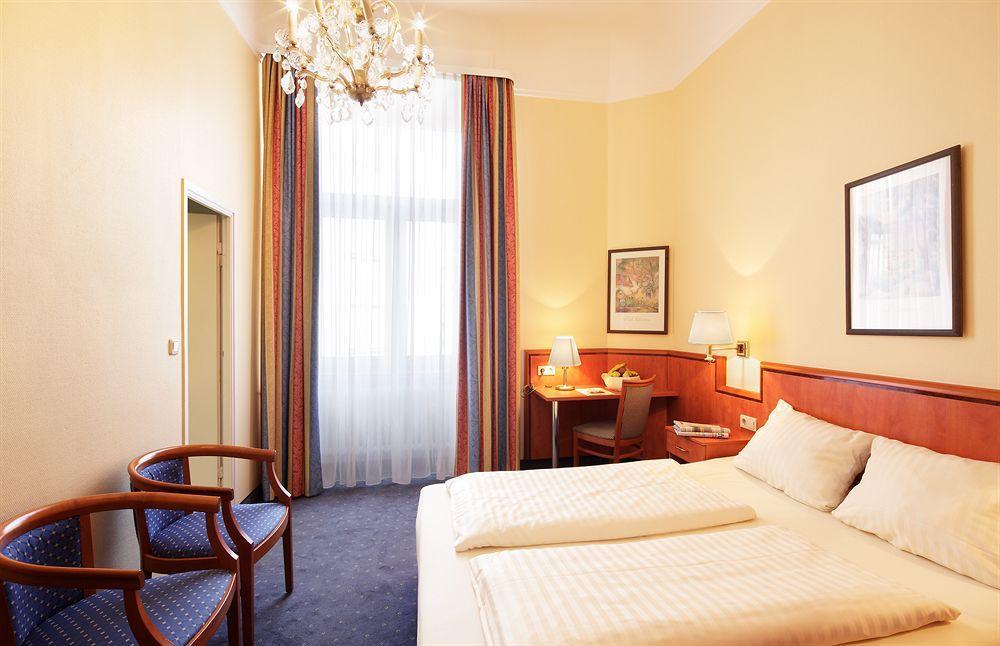 Hotel Centro National Frankfurt City, Trademark Collection By Wyndham 3*