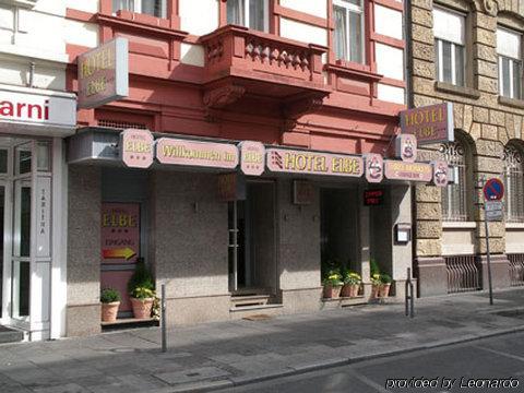 Elbe Hotel 3*