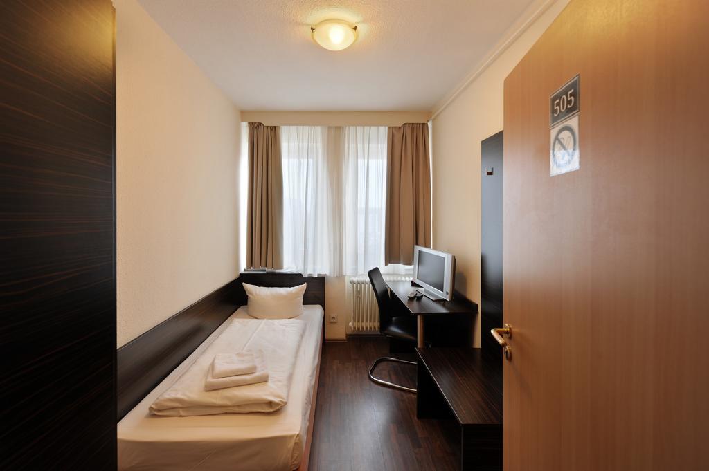 Hotel Fair Frankfurt - Europaallee Messe