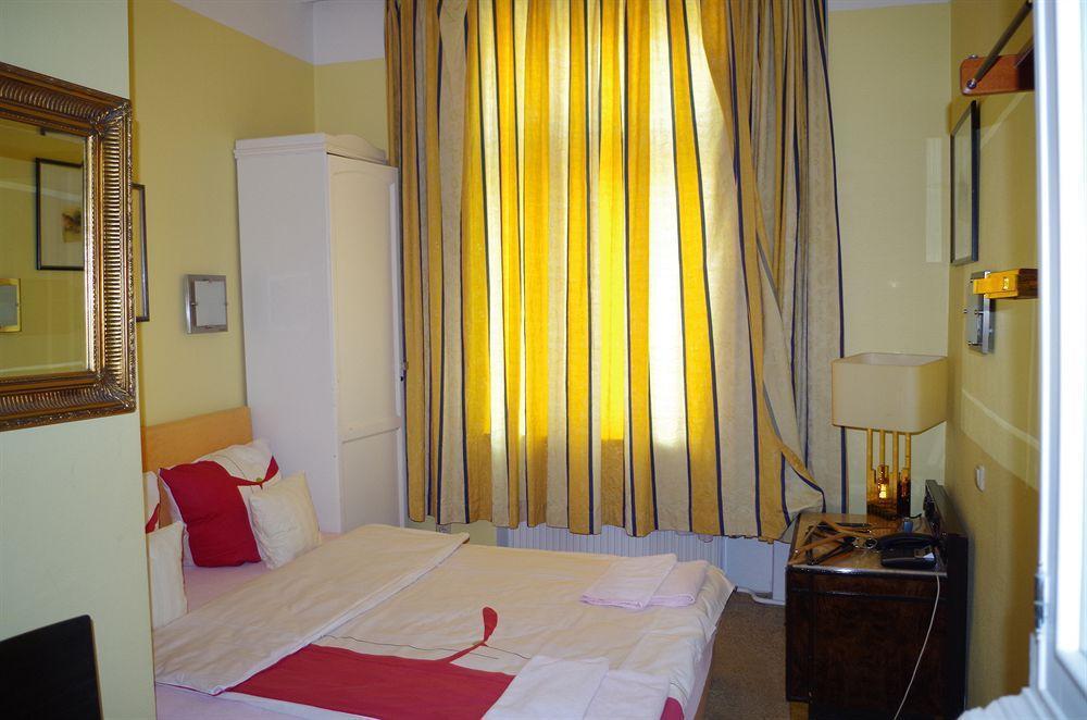 Franken An Der Messe Hotel 3*