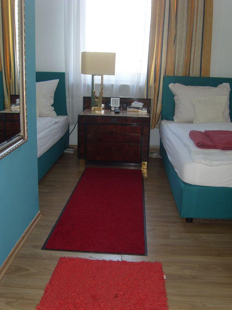 Franken An Der Messe Hotel