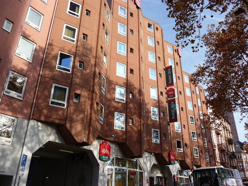 Ibis Frankfurt Centrum 3*