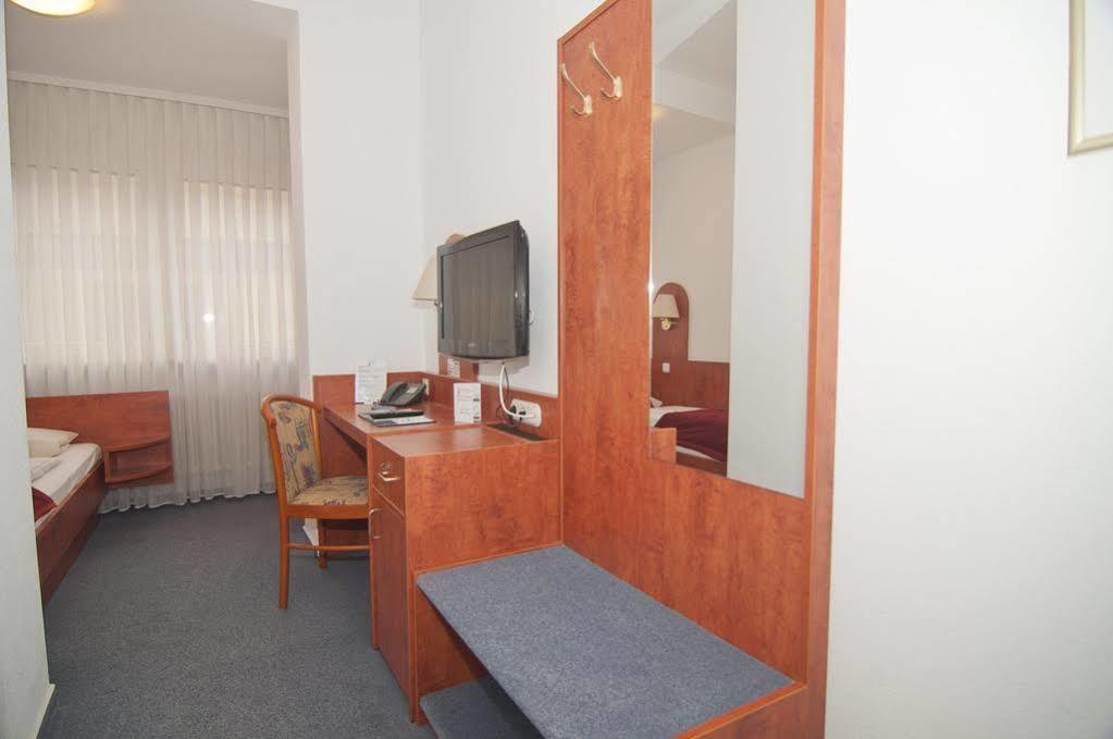 West An Der Bockenheimer Warte Hotel