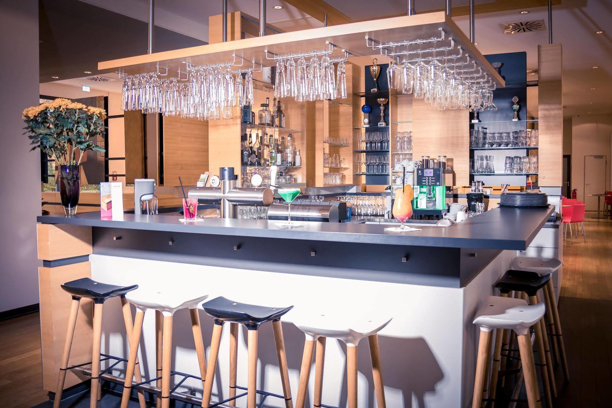 Lindner Frankfurt Sportpark, Part Of Jdv By Hyatt 3*