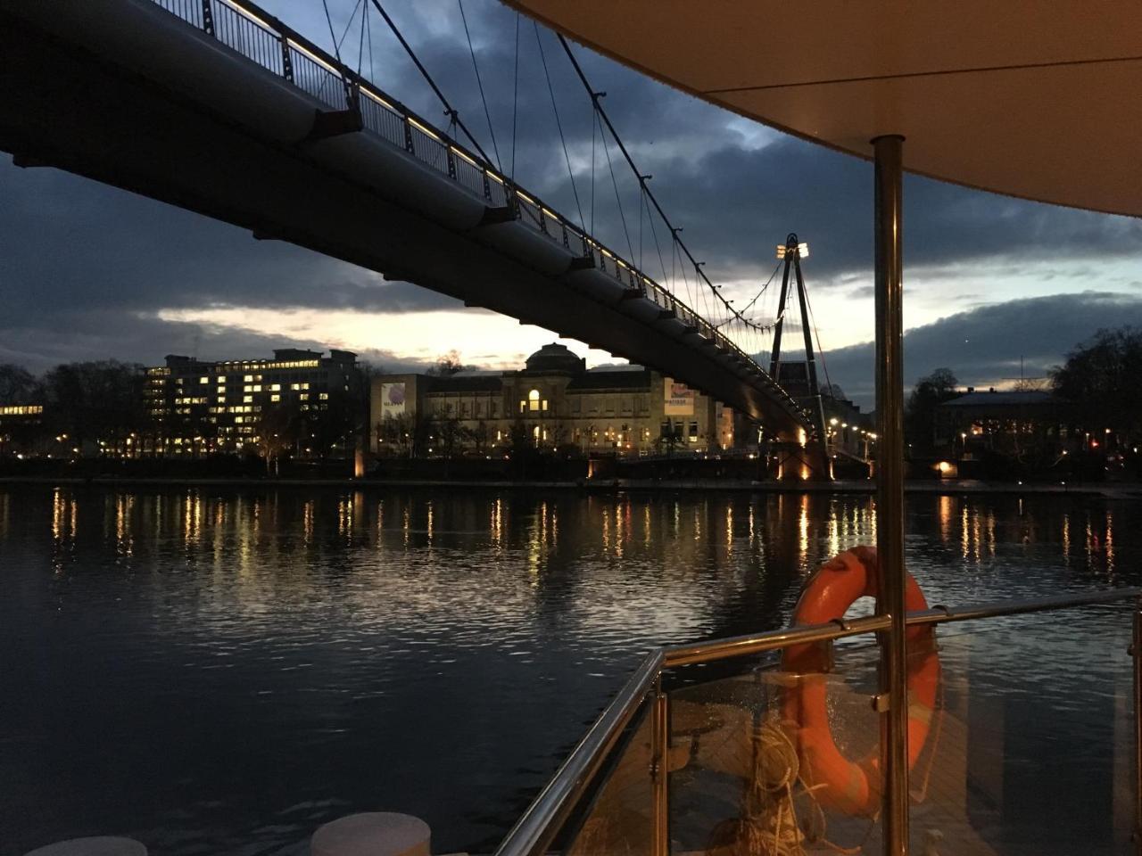 Select Ms Charles Dickens - Frankfurt Botel