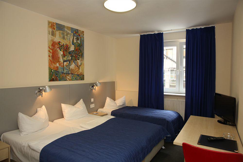 Münchner Hof 3* Frankfurt am Main