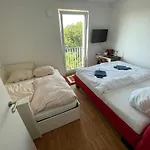 Boutique Zimmer Privat 1-4 Personen
