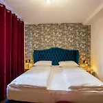 Deluxe 2Bedroom Apartment Frankfurt Westend