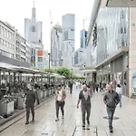 Schoenes Helles Zimmer Direkt In Frankfurt City Nr 301