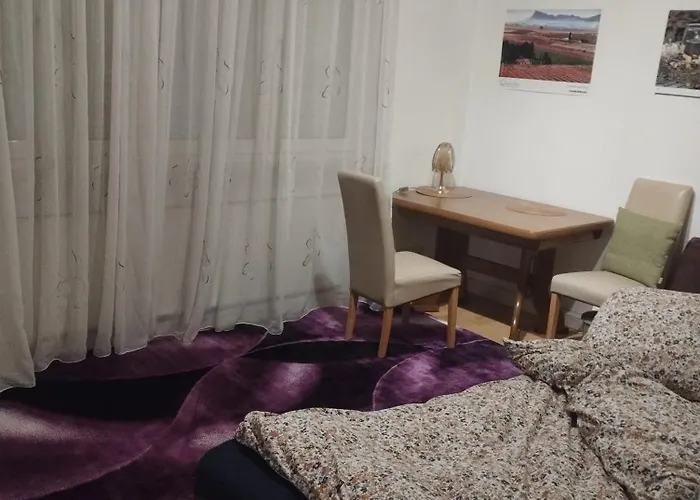 Big Room For 2 Pers, 9 Min To Trade Fare, Free Parking