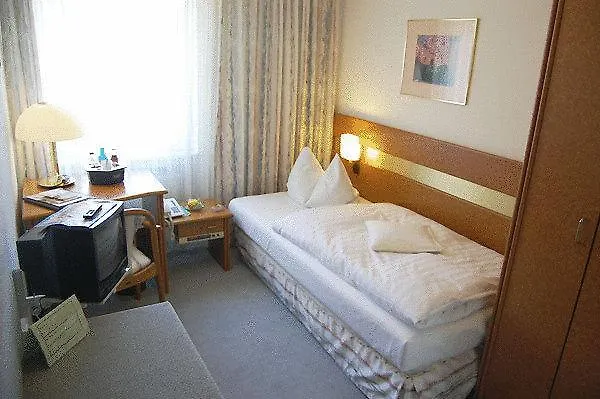 Airport Hotel Tanne