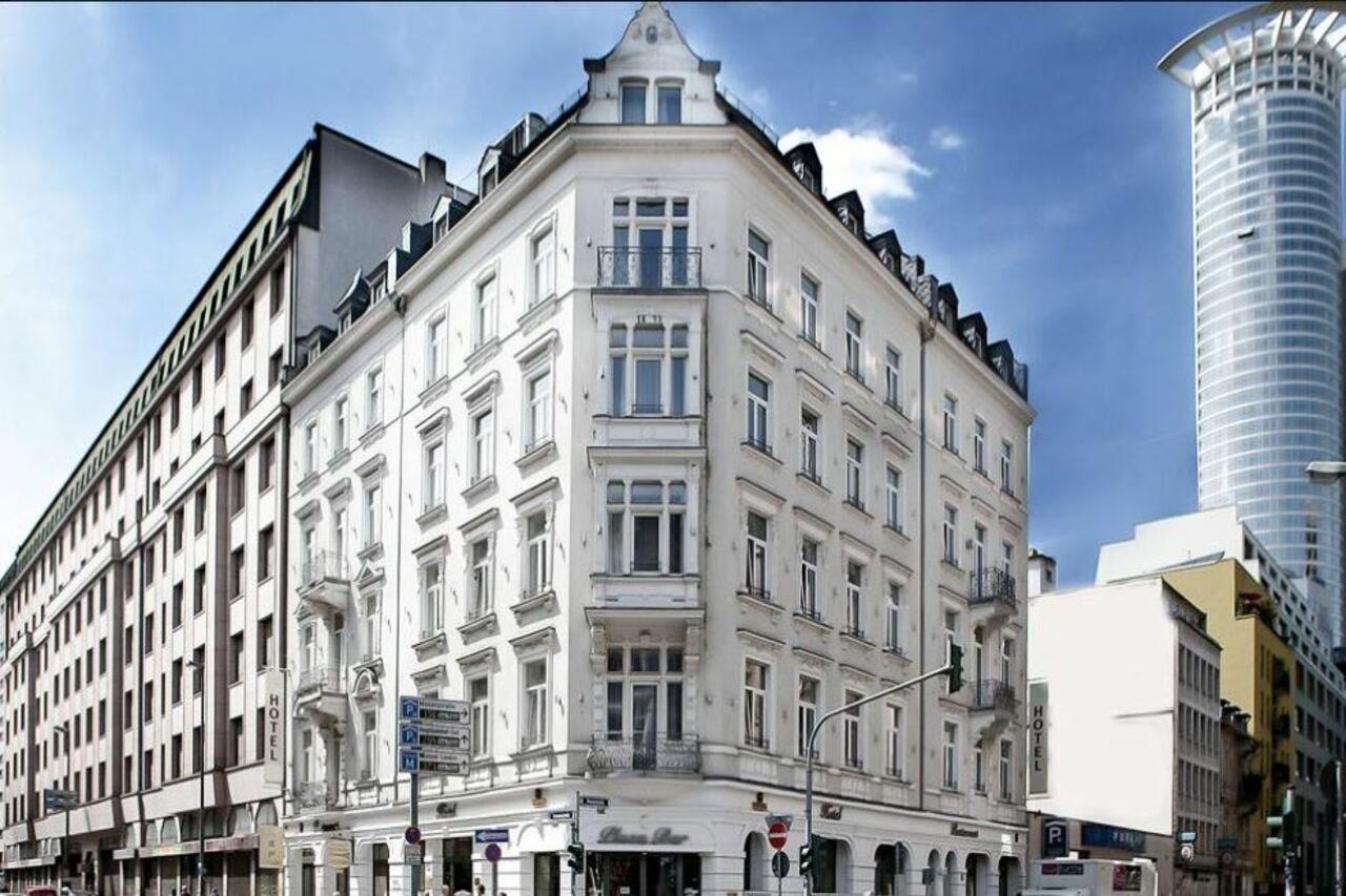 Hotel Grand Downtown 4*
